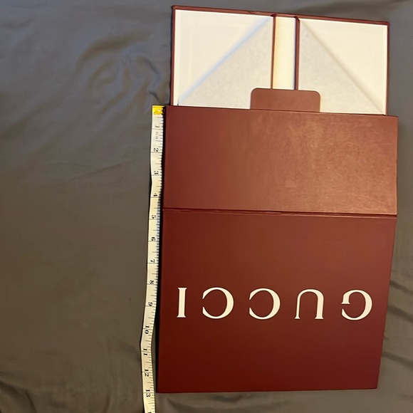 Brand new Gucci burgundy/maroon gift box never used from Italy - Picture 10 of 11